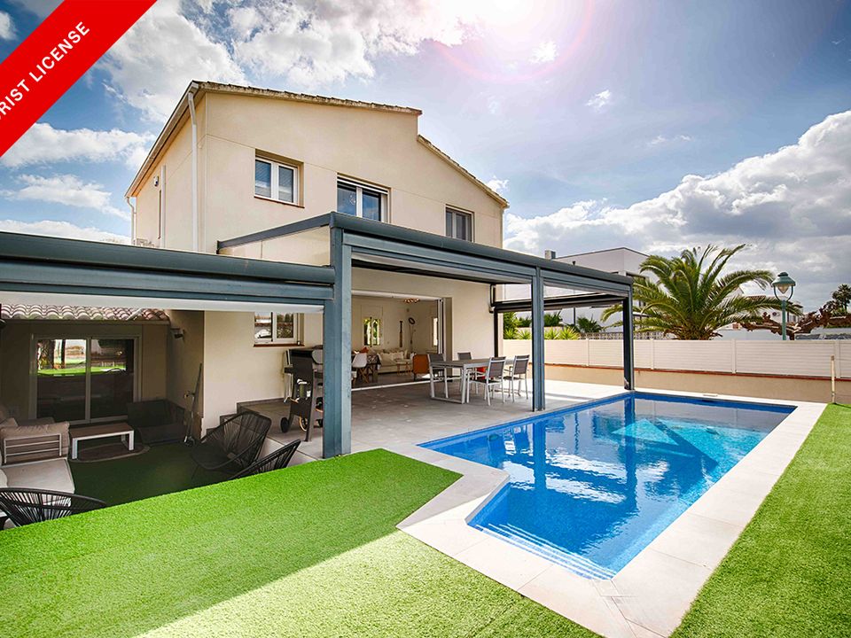Villa i Empuriabrava, Gerona - foto 1